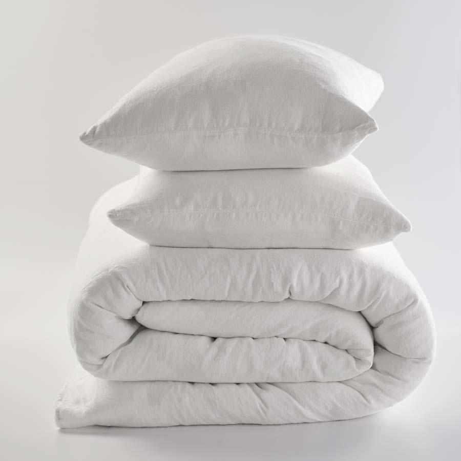 White Euro linen quilt cover and linen pillow cases