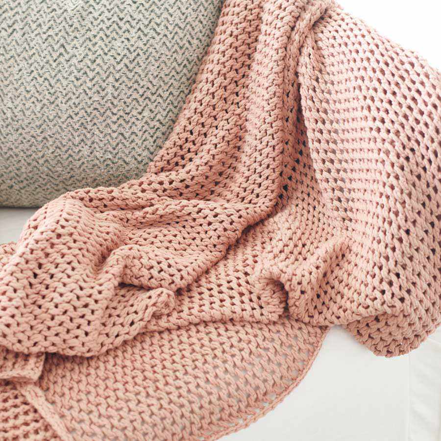 Tan Abrazo Throw - Rose Dust Rose Dust / Rectangle: 200x140cm