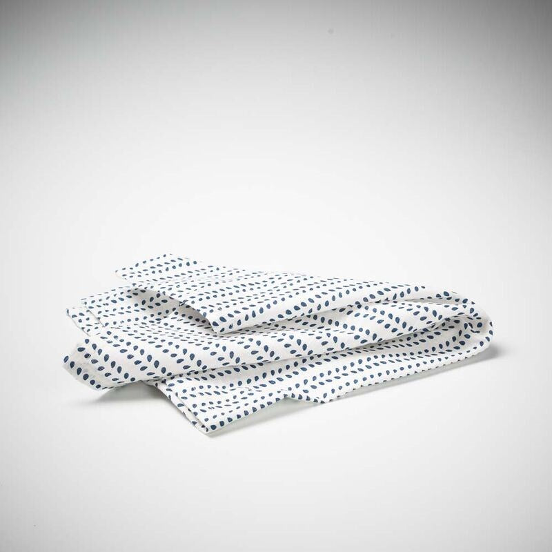 100% linen napkin set of four in white and navy pattern