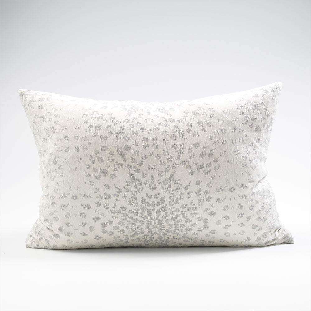 Glacier reversible cushion, silver grey, cotton/cashmere - 40x60cm