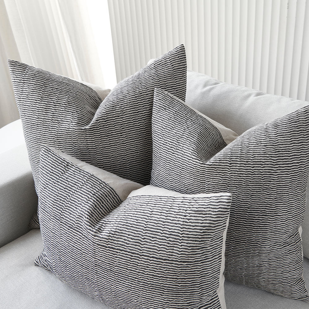 Vigare Linen Cushion - Black/Natural