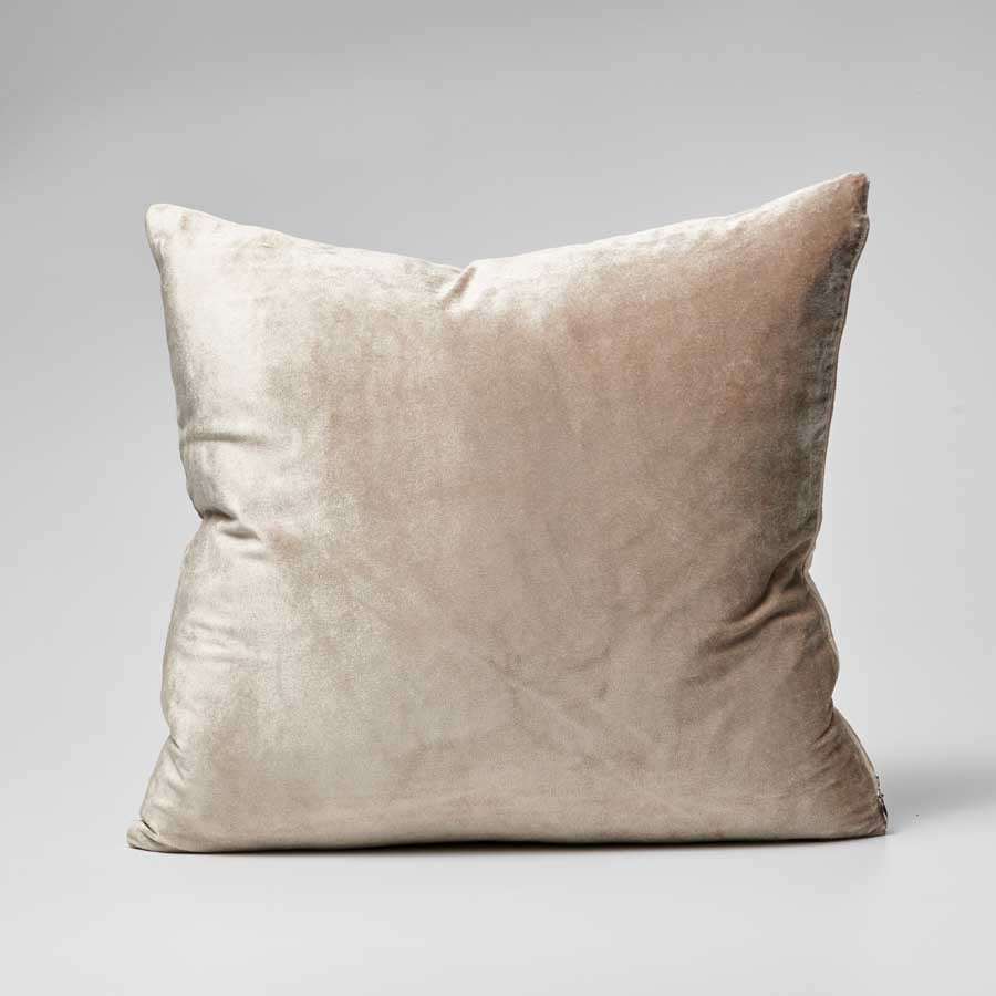 Precious Velvet Cushion - Soft Gold