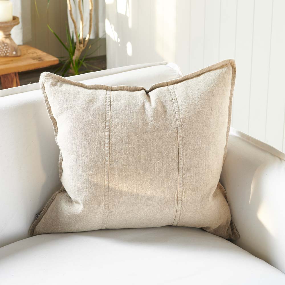 Luca Outdoor cushion in natural