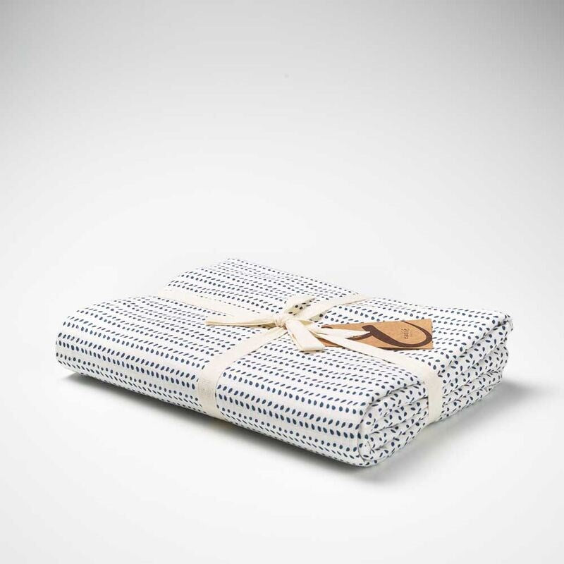 100% linen tablecloth in multiple sizes in a white and navy pattern - tableware