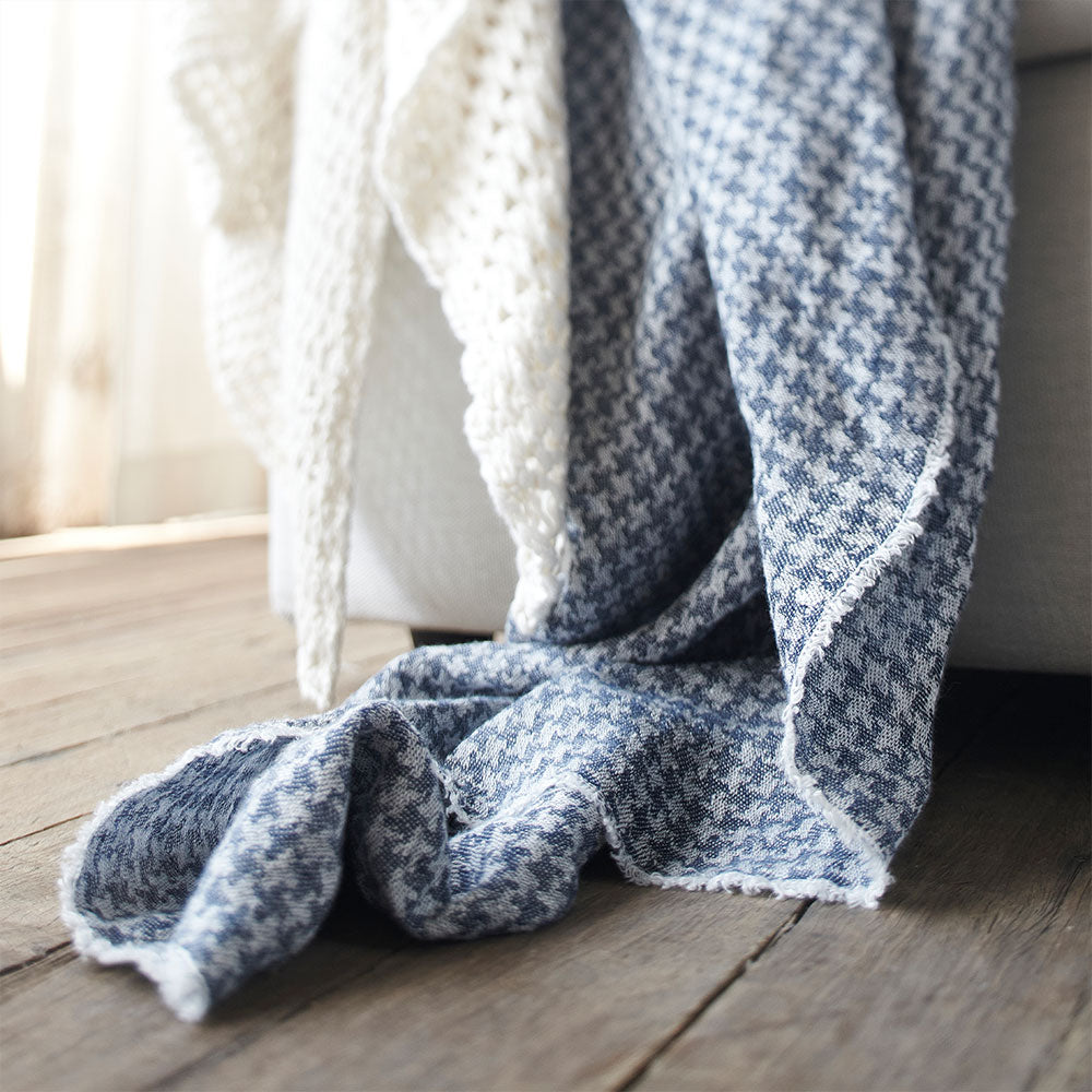 Ordonne Linen Throw - Navy